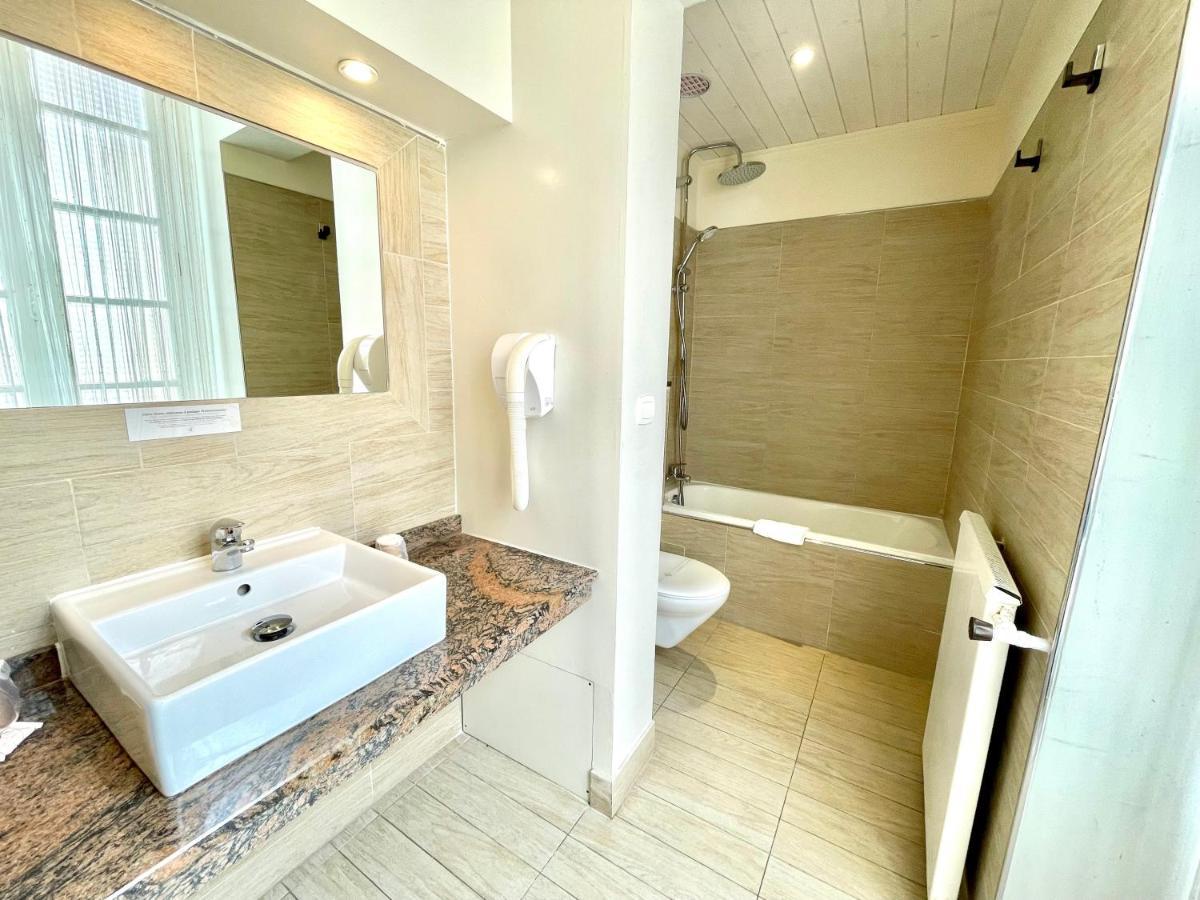 Hotel Le Mirval La Brigue Zewnętrze zdjęcie