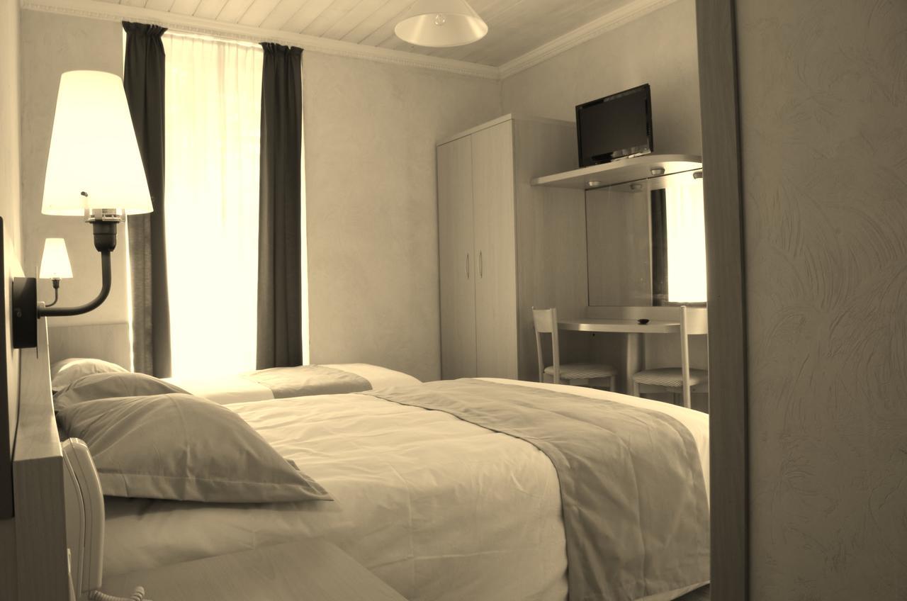 Hotel Le Mirval La Brigue Zewnętrze zdjęcie