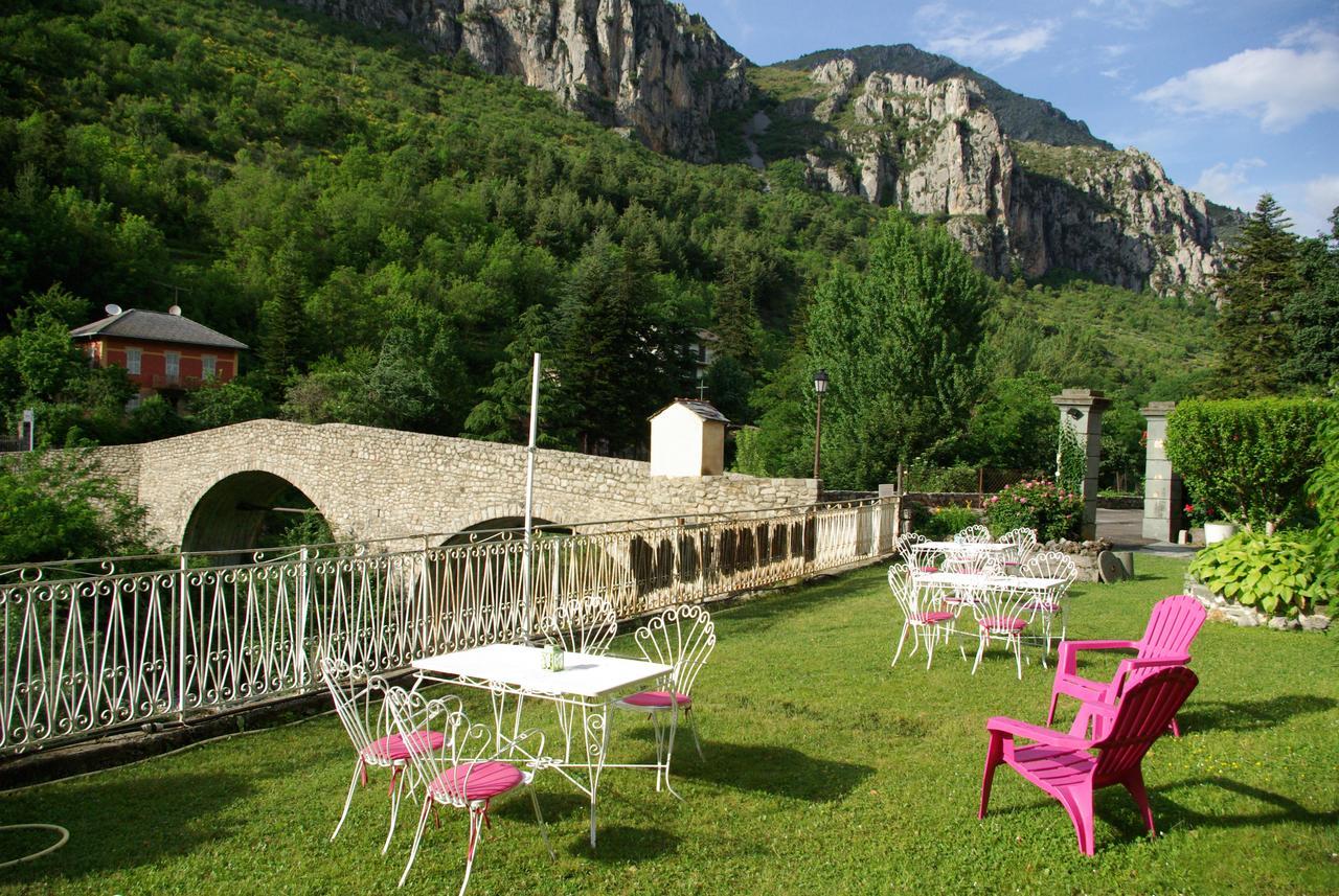 Hotel Le Mirval La Brigue Zewnętrze zdjęcie